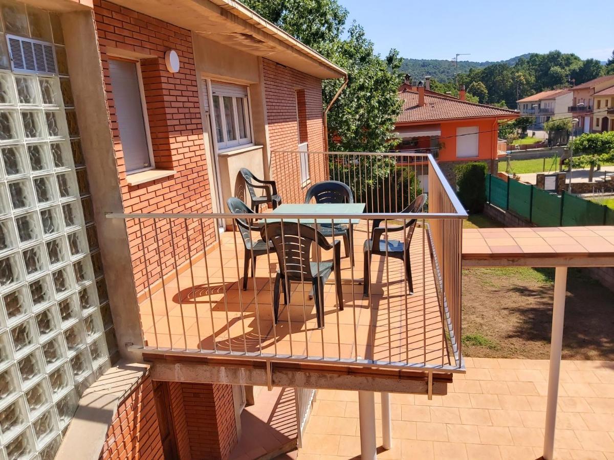 Apartamentos La Francesa Santa Pau Exterior foto