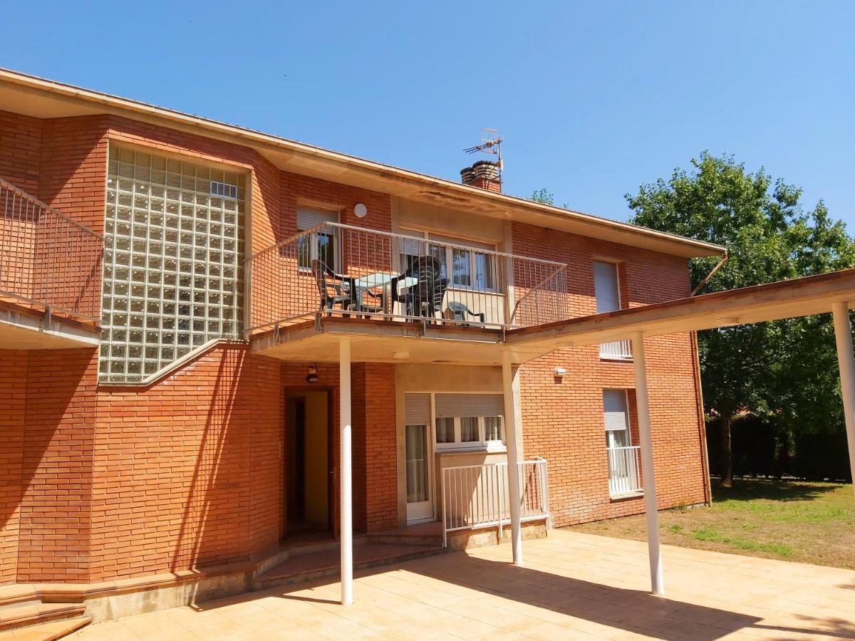 Apartamentos La Francesa Santa Pau Exterior foto