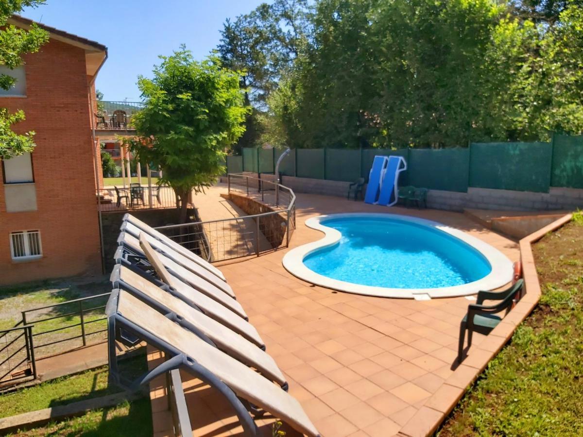 Apartamentos La Francesa Santa Pau Exterior foto